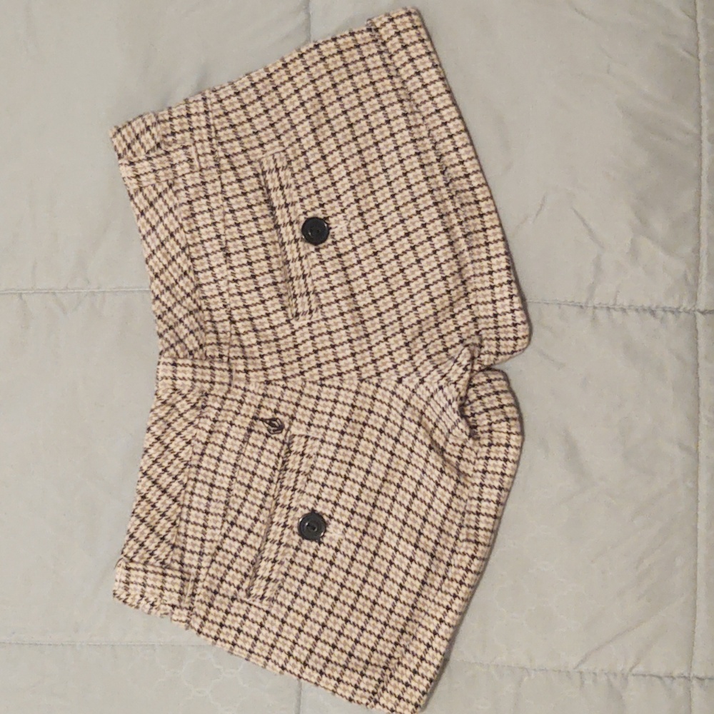 Volcom Shorts - Picture 2 of 5